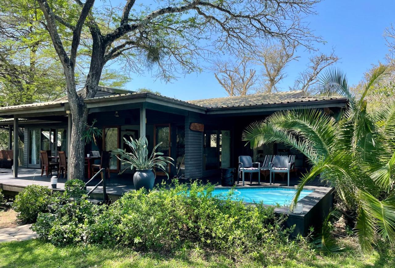 Imani Bush House & Silver Sky Chalet Hluhluwe Buitenkant foto